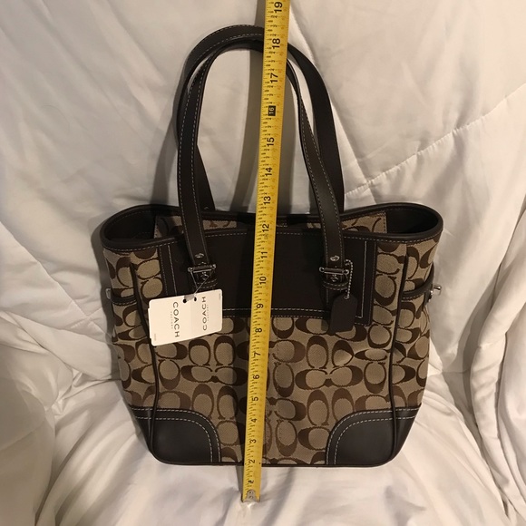 ๐ CLASSY COACH BAG - Picture 8 of 8